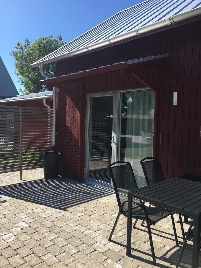 荣斯五公寓酒店 Västergarn 外观 照片